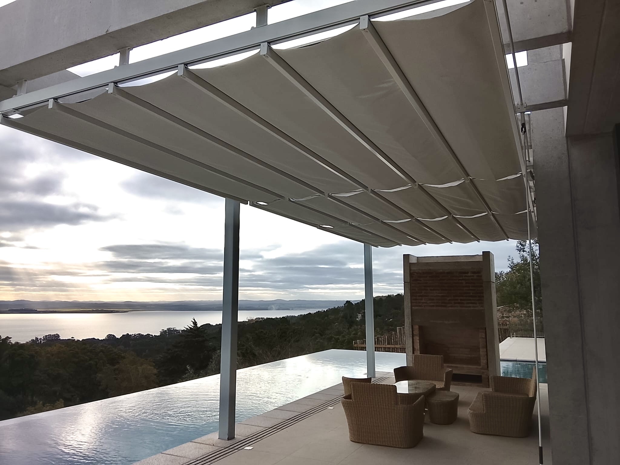 Toldo Hunter Douglas 